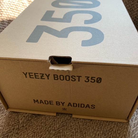 Yeezy 350 V2-zebra print (brand new) - Picture 5 of 8